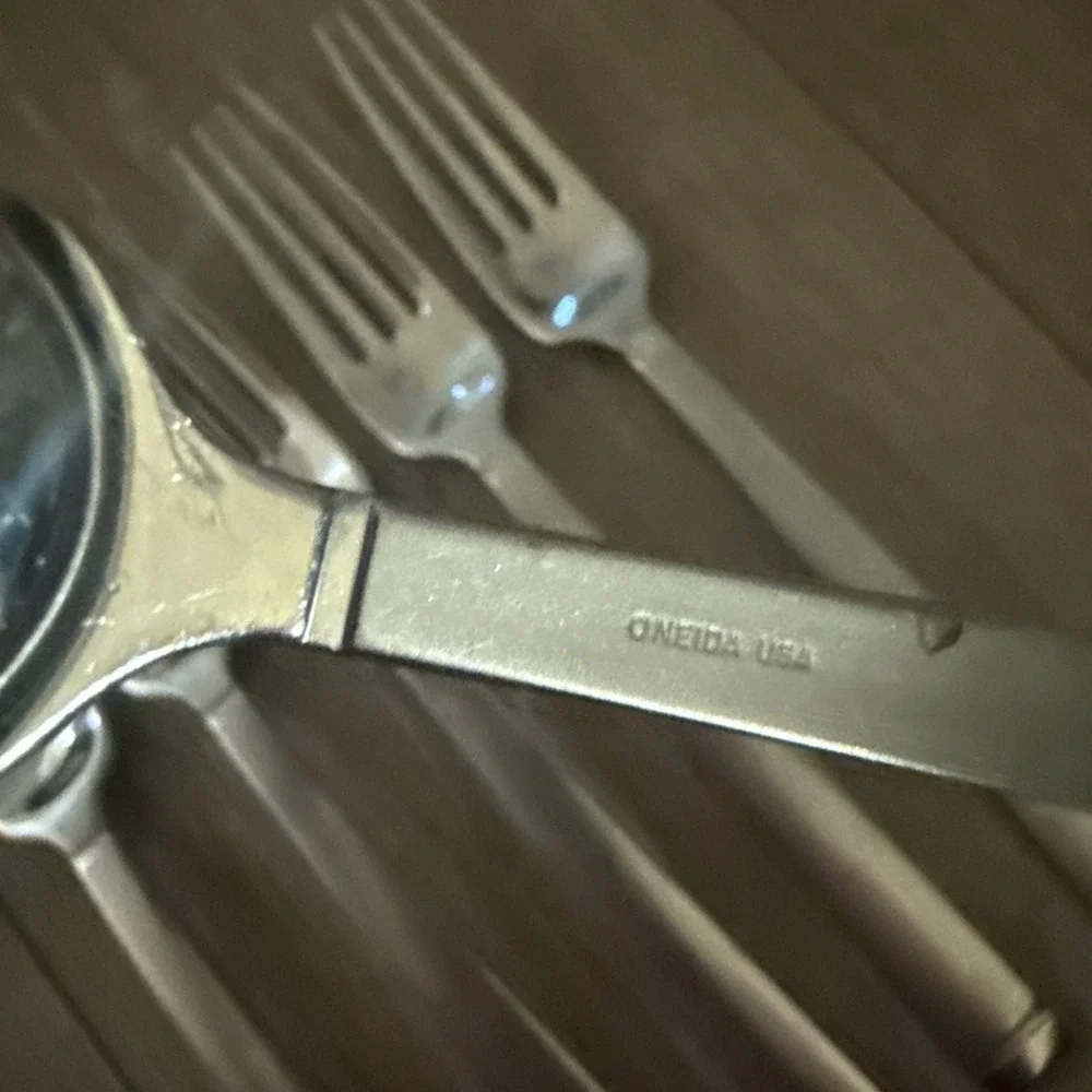 Set of 6 Oneida Frost Pattern‎ Stainless Steel Flatware Dinner Forks 7 3/4